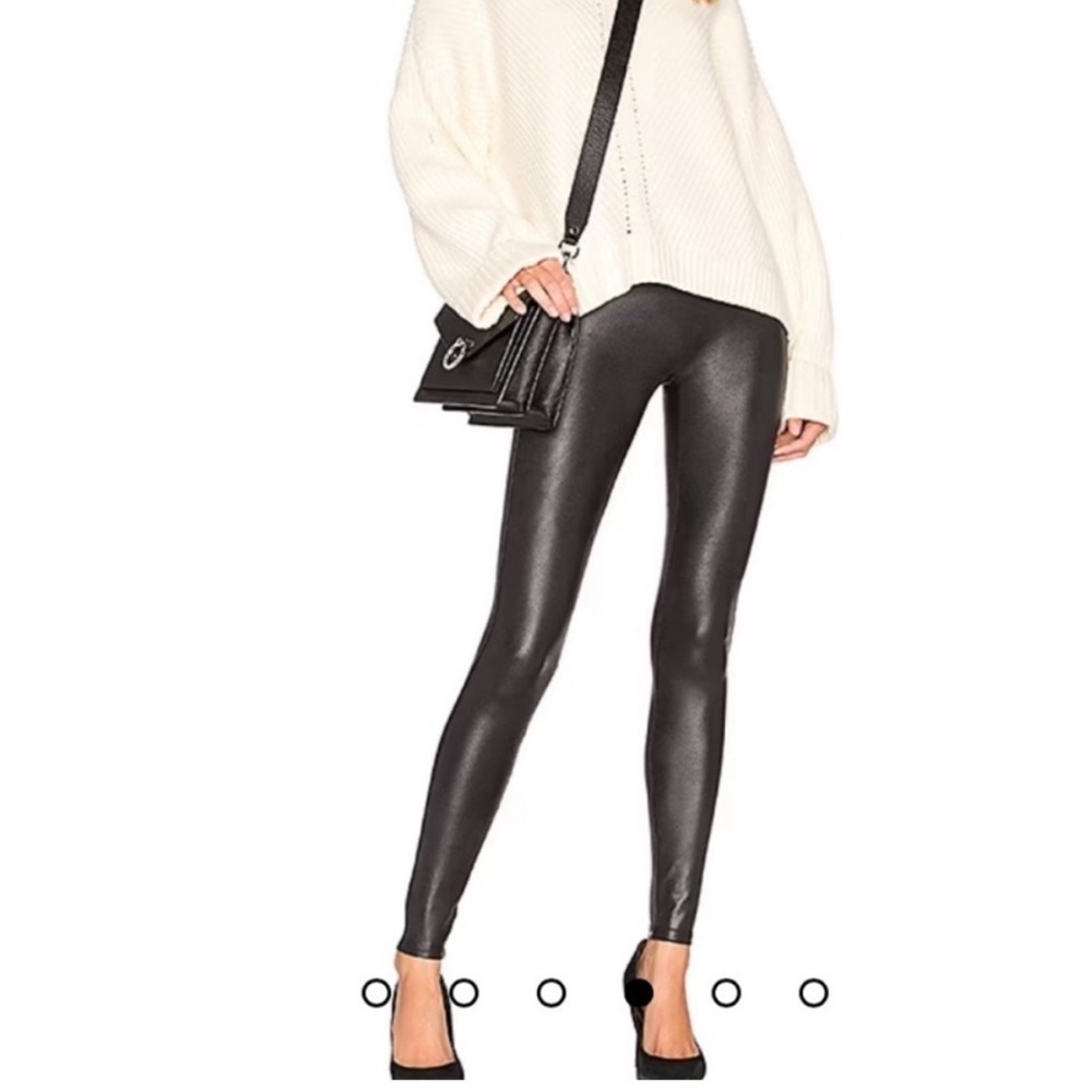 SPANX Like New Faux Leather Leggings in Black Size XL